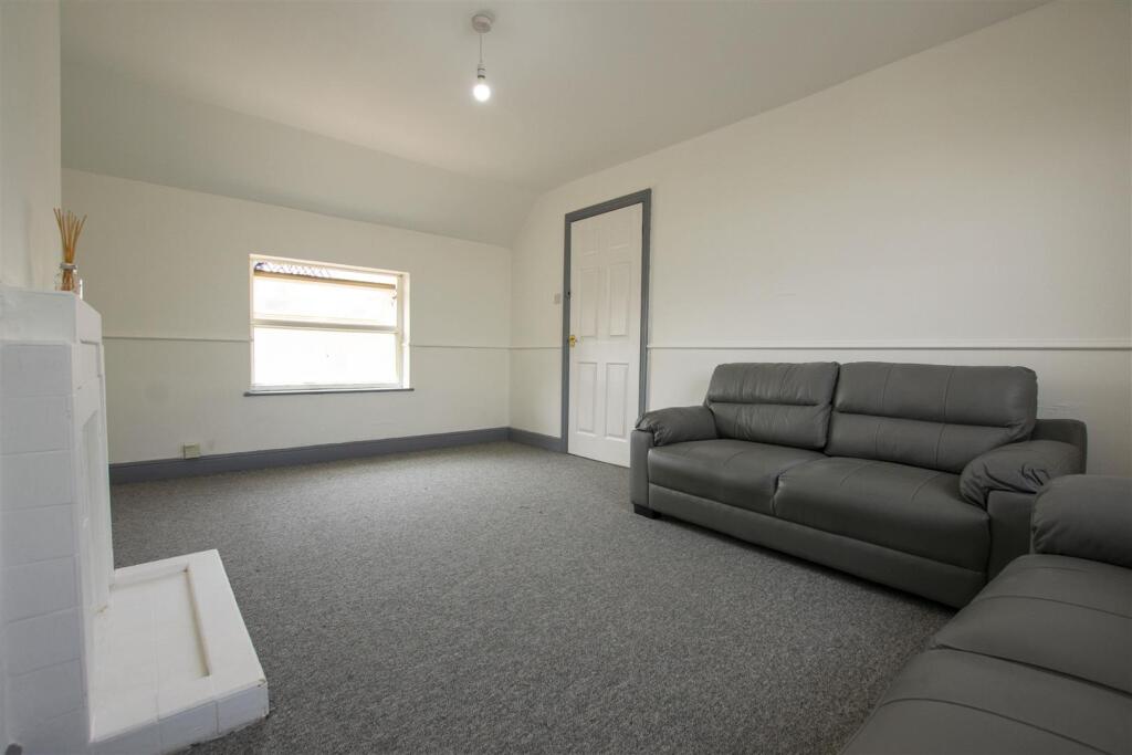 5 bed Apartment for rent in Birmingham. From Oakmans Estate Agents - Student Lettings