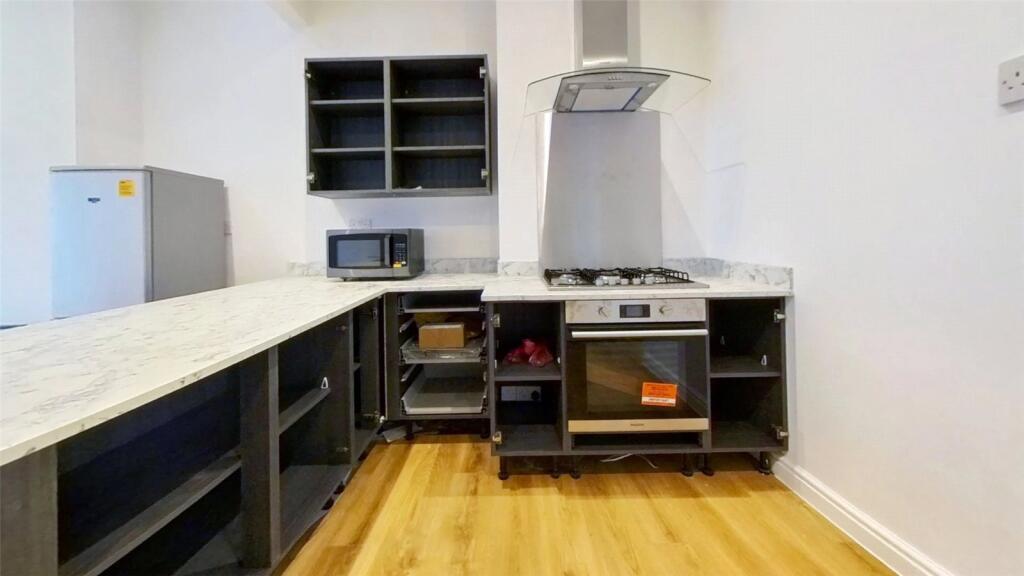 5 bed Detached for rent in Birmingham. From Oakmans Estate Agents - Student Lettings