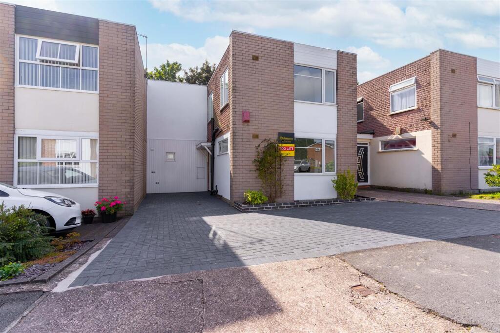 5 bed Detached for rent in Birmingham. From Oakmans Estate Agents - Student Lettings 5 bed Detached for rent in Birmingham. From Oakmans Estate Agents - Student Lettings