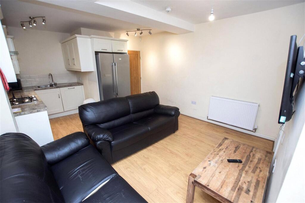 7 bed Detached for rent in Birmingham. From Oakmans Estate Agents - Student Lettings 7 bed Detached for rent in Birmingham. From Oakmans Estate Agents - Student Lettings