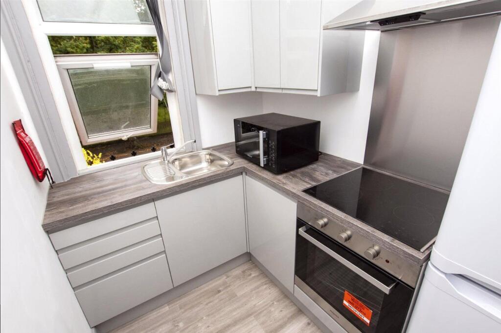 4 bed Detached for rent in Birmingham. From Oakmans Estate Agents - Student Lettings