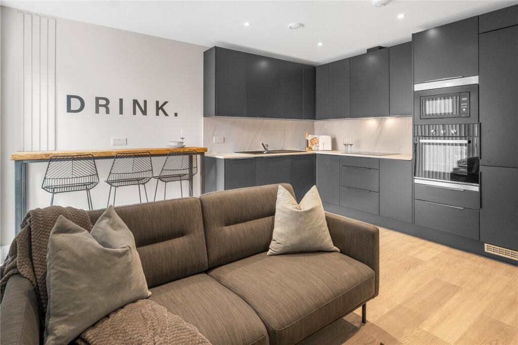 3 bed Apartment for rent in Birmingham. From Oakmans Estate Agents - Student Lettings 3 bed Apartment for rent in Birmingham. From Oakmans Estate Agents - Student Lettings