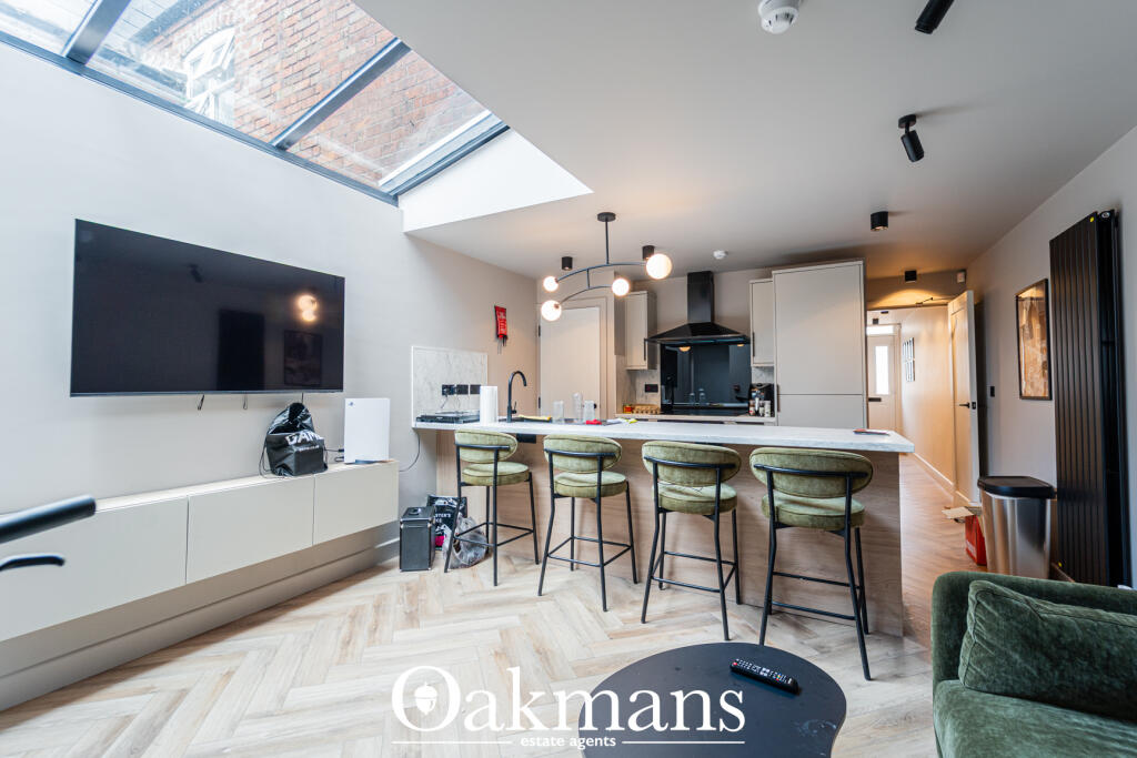 1 bed House (unspecified) for rent in Birmingham. From Oakmans Estate Agents - Student Lettings