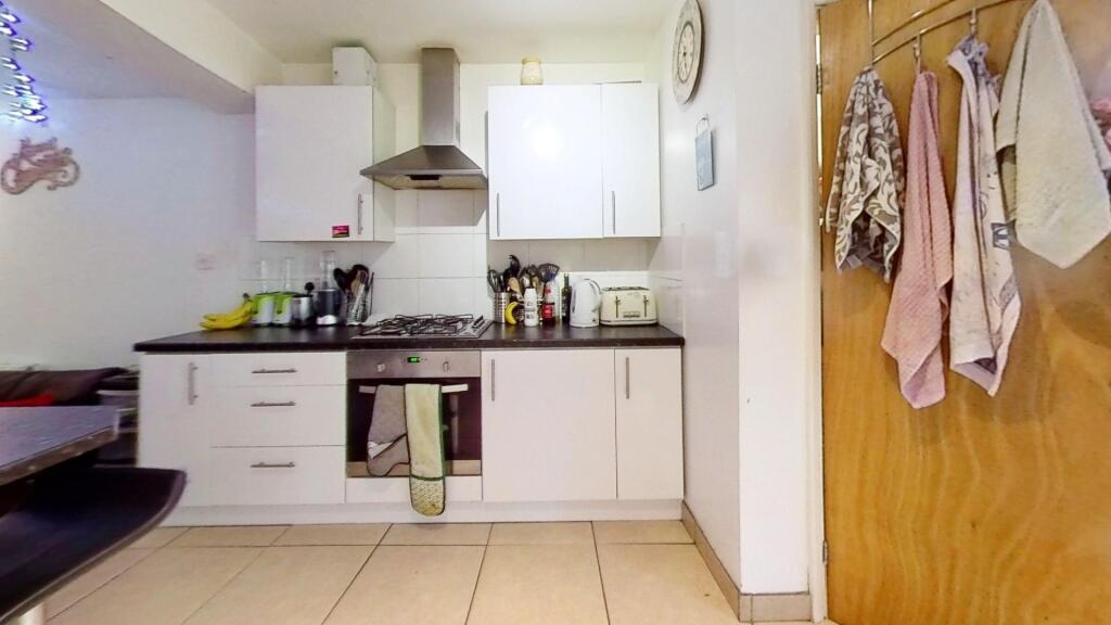 6 bed Mid Terraced House for rent in Birmingham. From Oakmans Estate Agents - Student Lettings 6 bed Mid Terraced House for rent in Birmingham. From Oakmans Estate Agents - Student Lettings