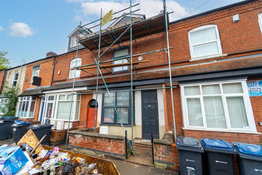 5 bed Detached for rent in Birmingham. From Oakmans Estate Agents - Student Lettings 5 bed Detached for rent in Birmingham. From Oakmans Estate Agents - Student Lettings