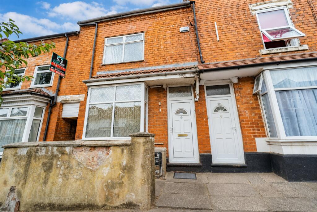 5 bed Detached for rent in Birmingham. From Oakmans Estate Agents - Student Lettings