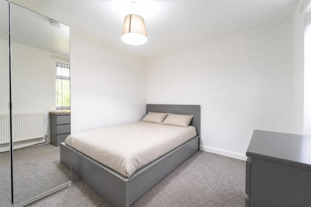 5 bed Detached for rent in Birmingham. From Oakmans Estate Agents - Student Lettings