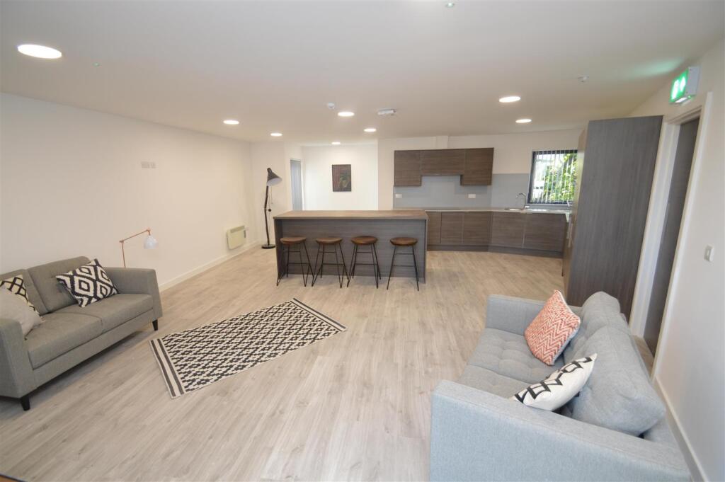 1 bed Apartment for rent in Birmingham. From Oakmans Estate Agents - Student Lettings