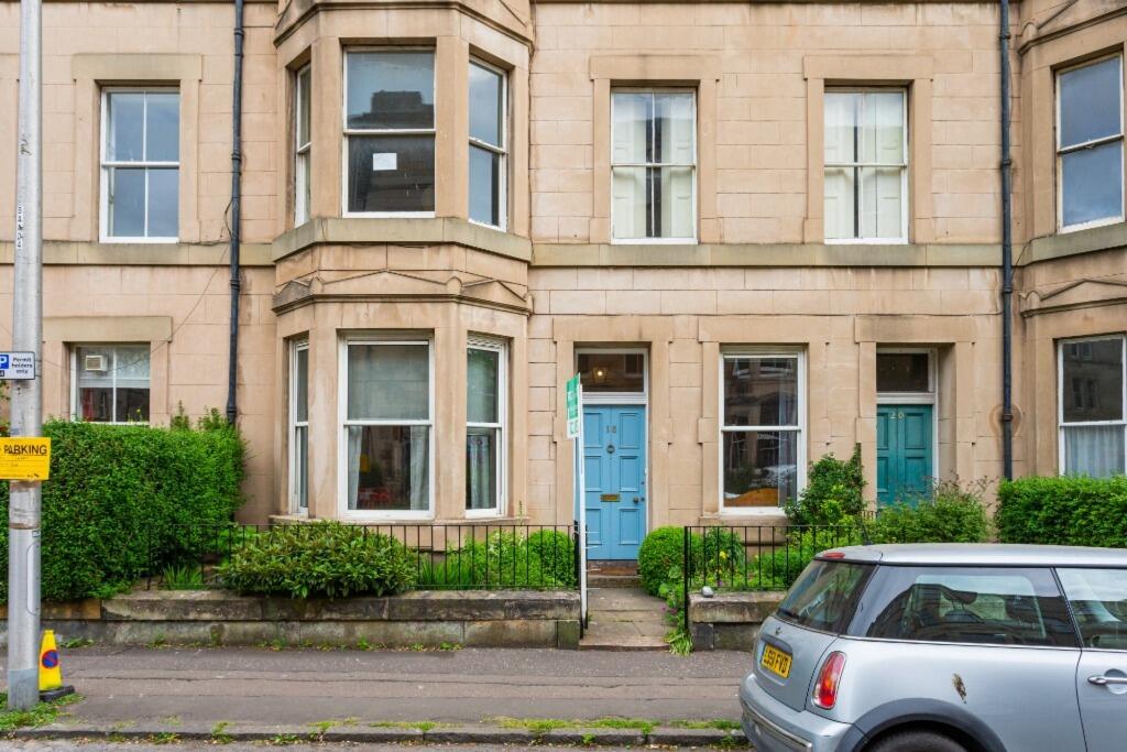 4 bed 1st Floor Flat for rent in Edinburgh. From The Flat Company 4 bed 1st Floor Flat for rent in Edinburgh. From The Flat Company
