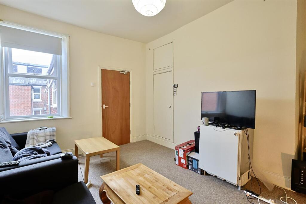 3 bed 1st Floor Flat for rent in Newcastle upon Tyne. From Bowson - Jesmond