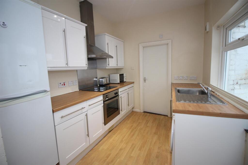 3 bed 1st Floor Flat for rent in Newcastle upon Tyne. From Bowson - Jesmond