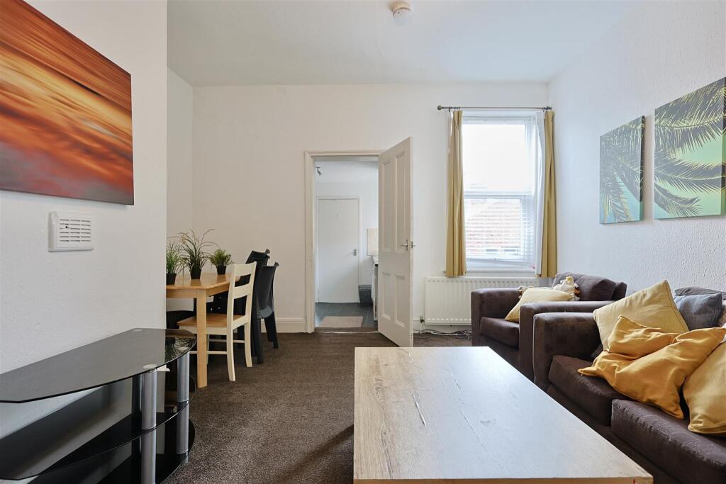 3 bed 1st Floor Flat for rent in Newcastle upon Tyne. From Bowson - Jesmond