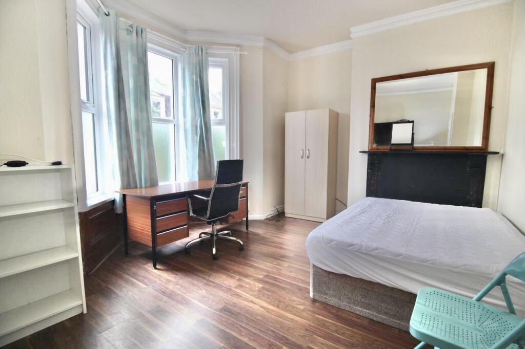 3 bed 1st Floor Flat for rent in Newcastle upon Tyne. From Bowson - Jesmond