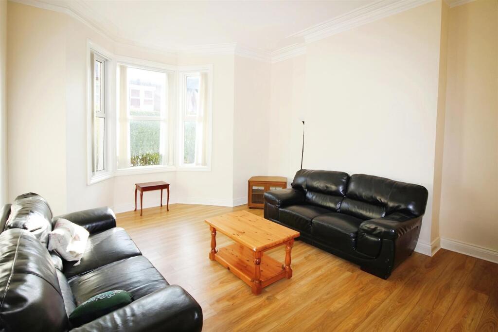 5 bed Mid Terraced House for rent in Longbenton. From Bowson - Jesmond