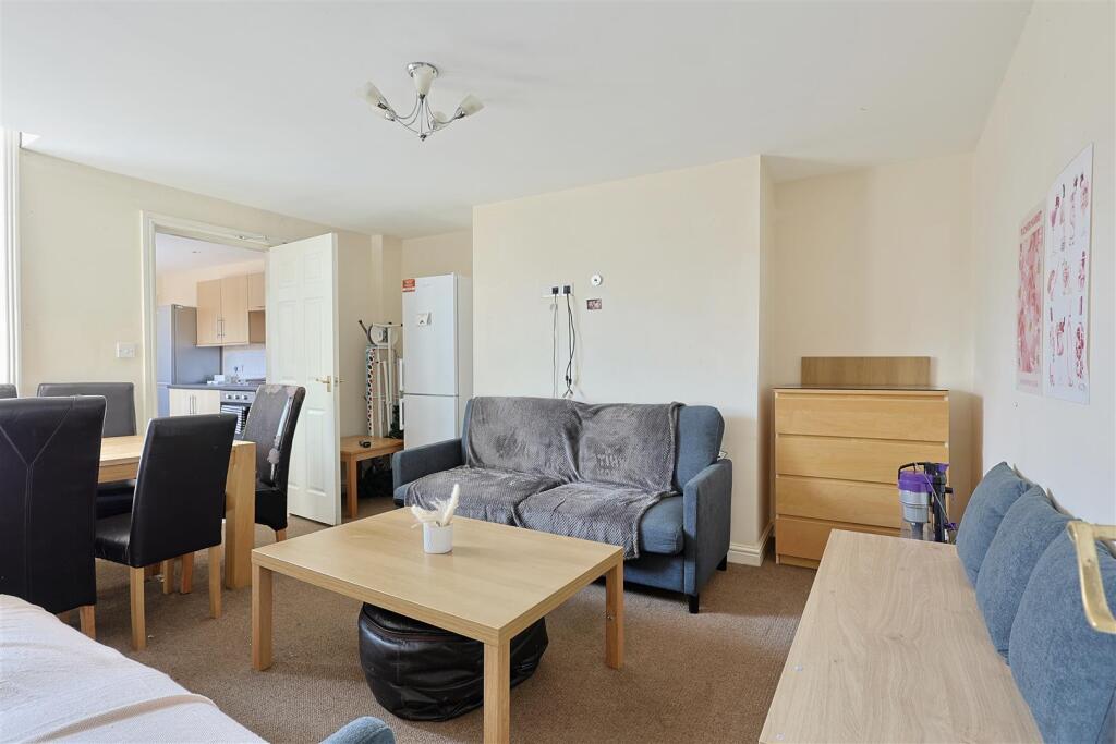 6 bed Annexe for rent in Newcastle upon Tyne. From Bowson - Jesmond