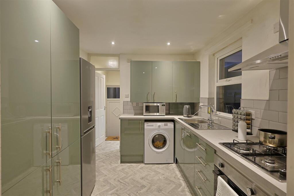 3 bed 1st Floor Flat for rent in Newcastle upon Tyne. From Bowson - Jesmond