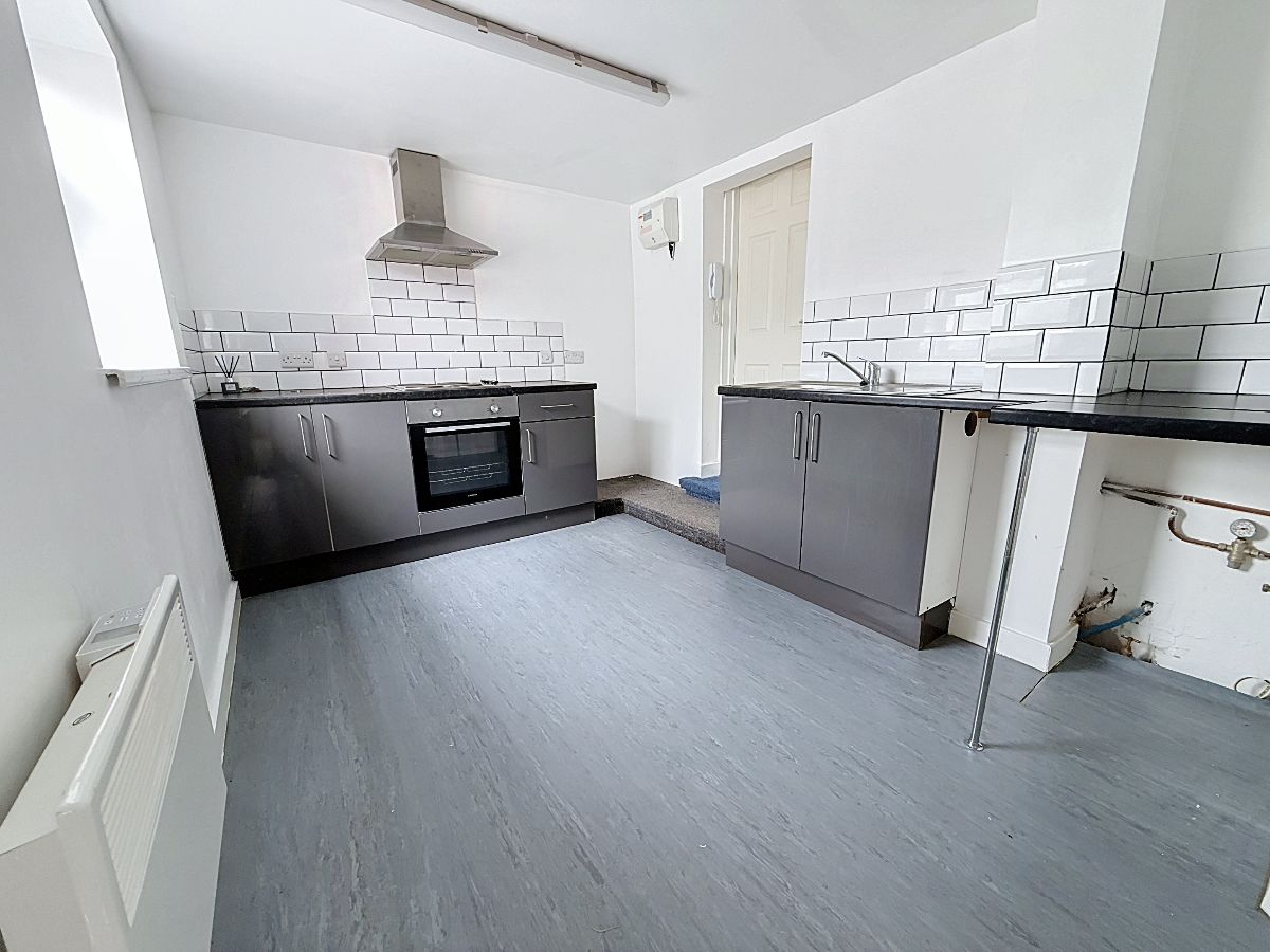 1 bed Apartment for rent in Stone. From Wards Property Management