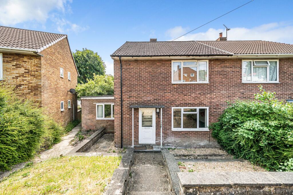 4 bed Semi Detached for rent in Winchester. From Dybles - Winchester