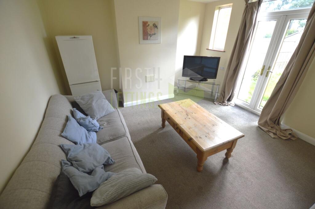 4 bed Semi Detached for rent in Stoughton. From First 4 Lettings - Leicester