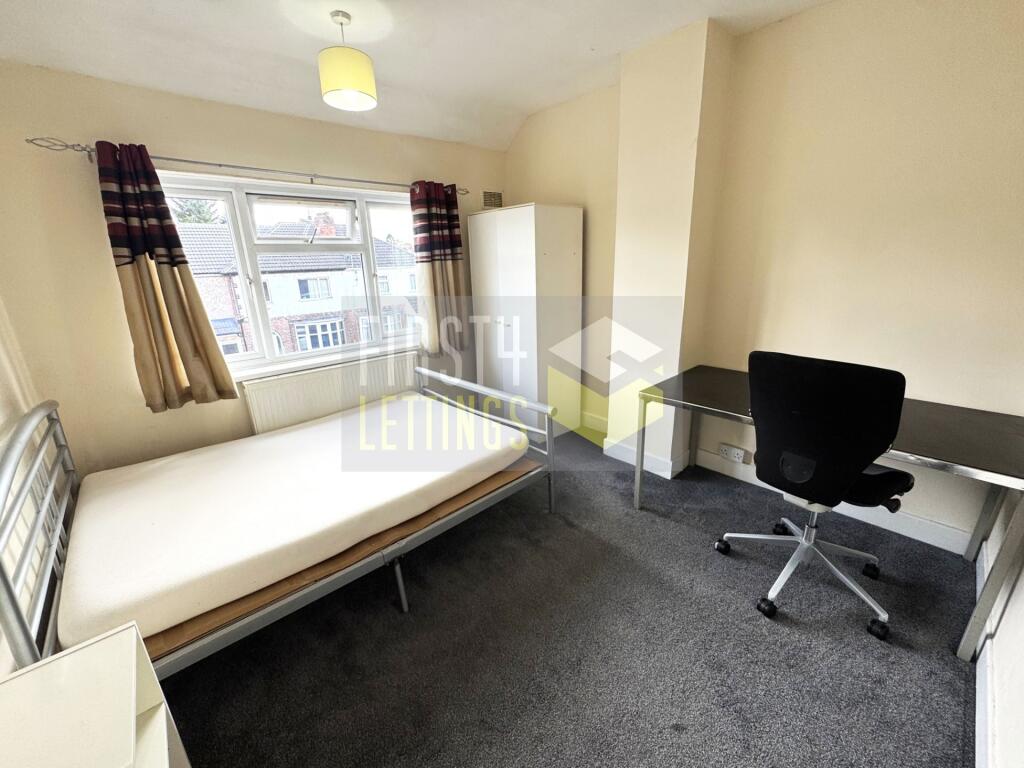 3 bed Semi Detached for rent in Stoughton. From First 4 Lettings - Leicester