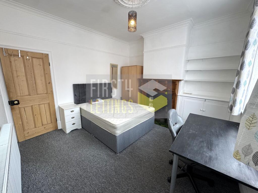 3 bed End of Terrace for rent in Stoughton. From First 4 Lettings - Leicester