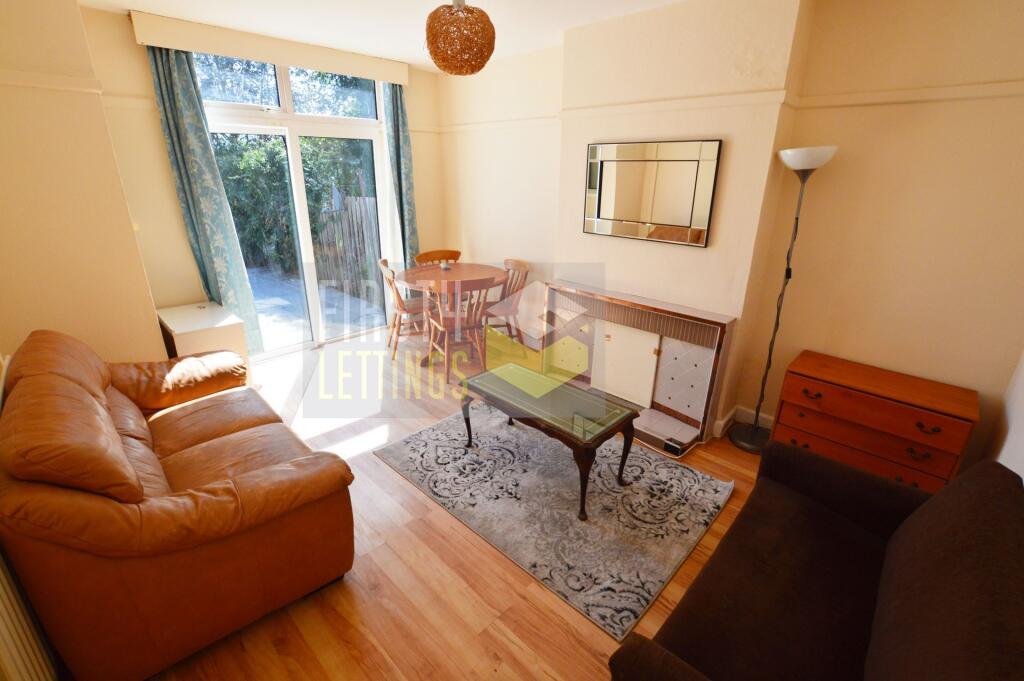 3 bed Semi Detached for rent in Stoughton. From First 4 Lettings - Leicester