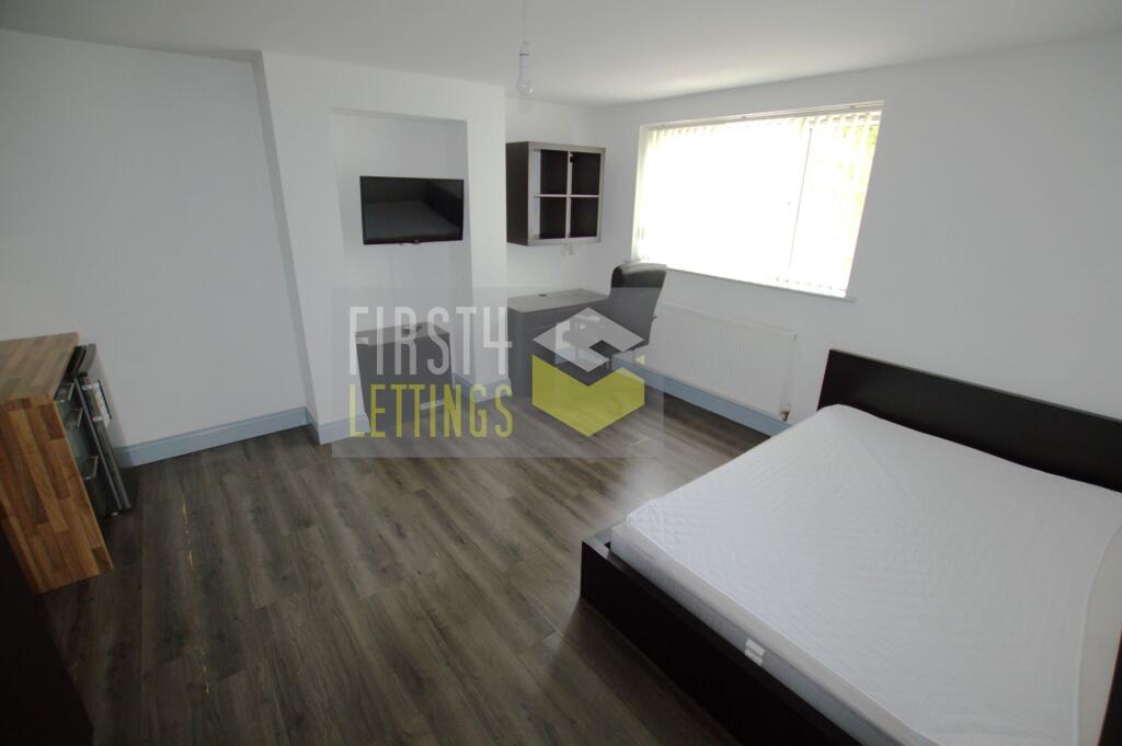 1 bed End of Terrace for rent in Stoughton. From First 4 Lettings - Leicester