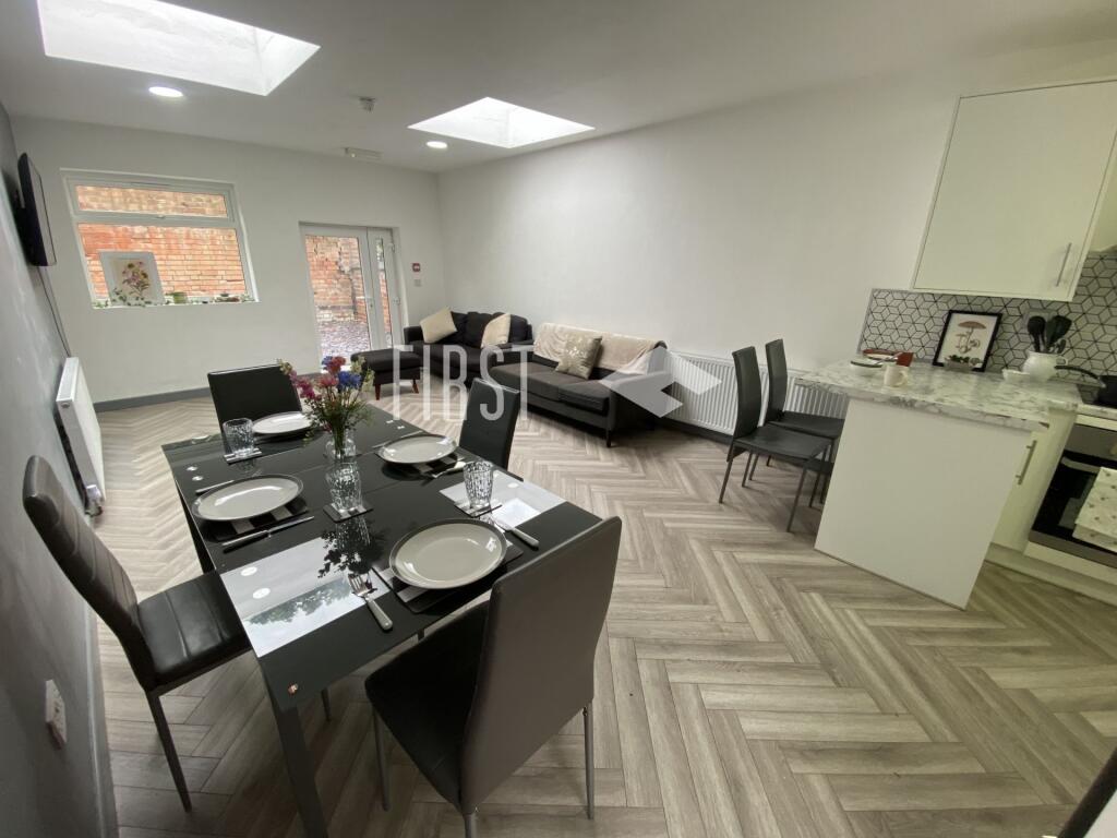 8 bed Detached for rent in Stoughton. From First 4 Lettings - Leicester