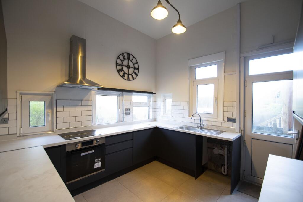 5 bed Detached for rent in Cardiff. From 2 Let 2 - Cardiff