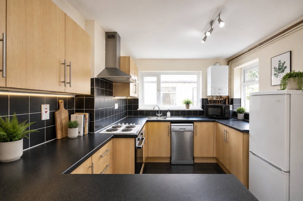 5 bed Detached for rent in Cardiff. From 2 Let 2 - Cardiff