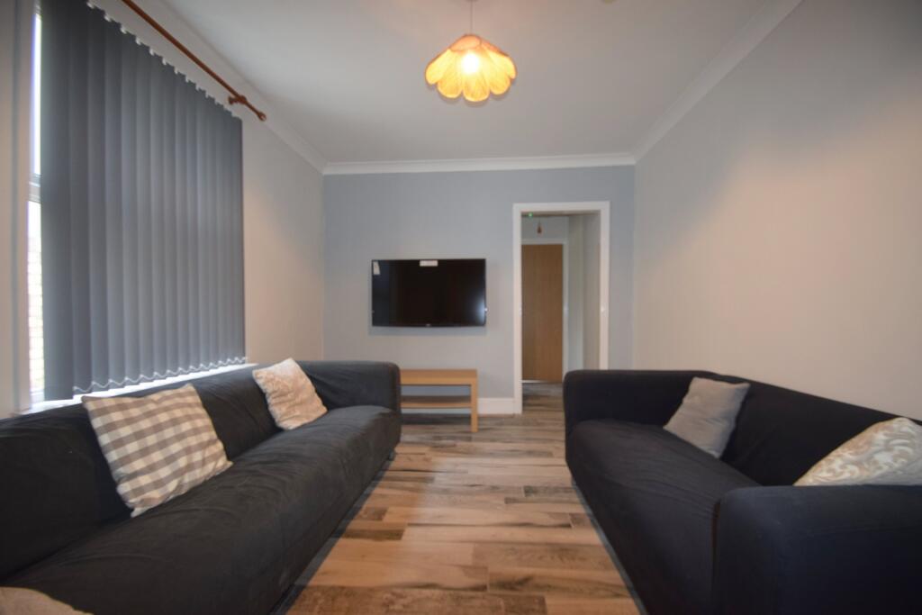 6 bed Detached for rent in Cardiff. From 2 Let 2 - Cardiff