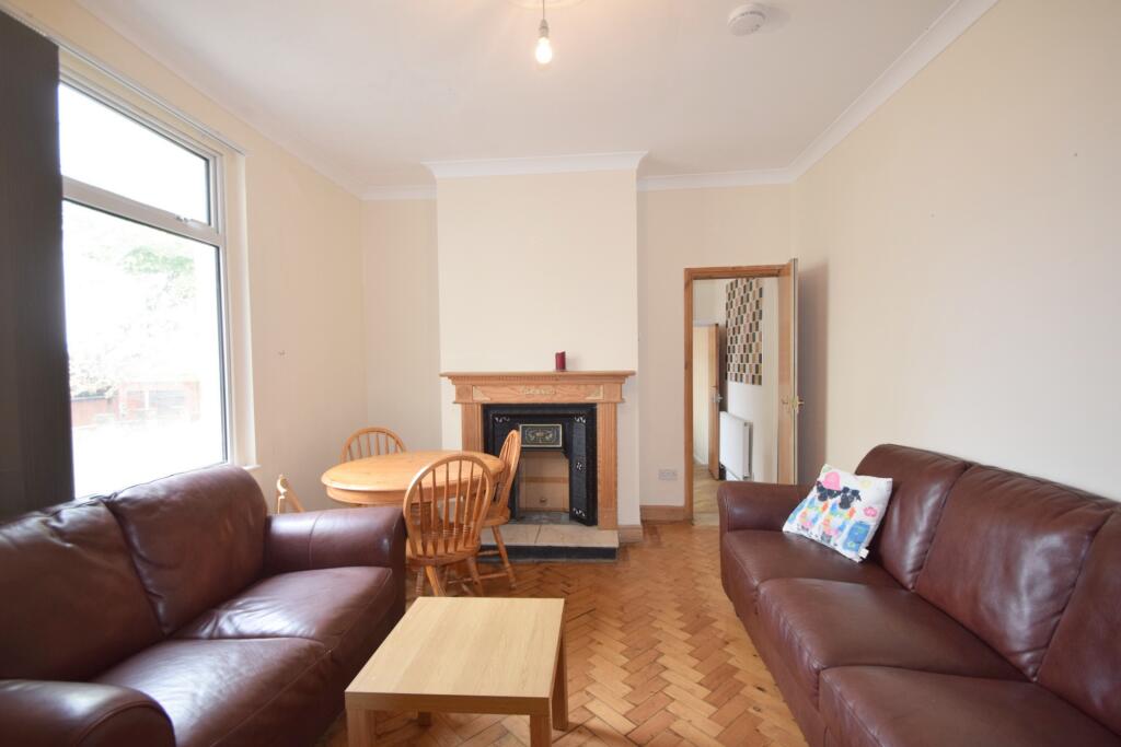 4 bed Detached for rent in Cardiff. From 2 Let 2 - Cardiff