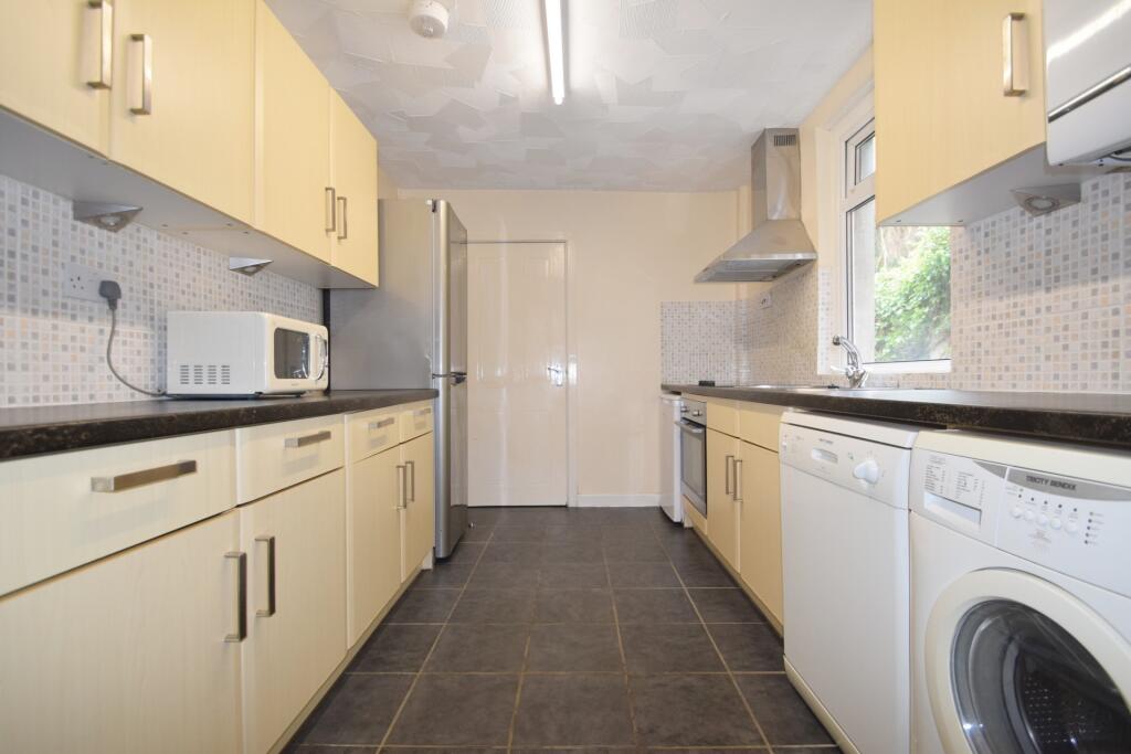 5 bed Detached for rent in Cardiff. From 2 Let 2 - Cardiff