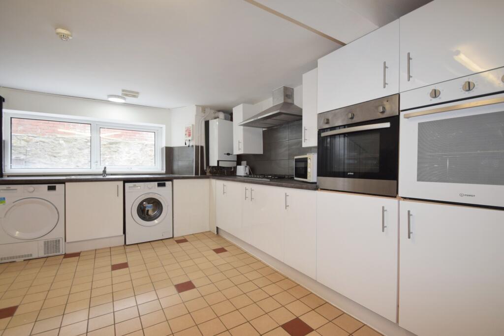 5 bed Detached for rent in Cardiff. From 2 Let 2 - Cardiff