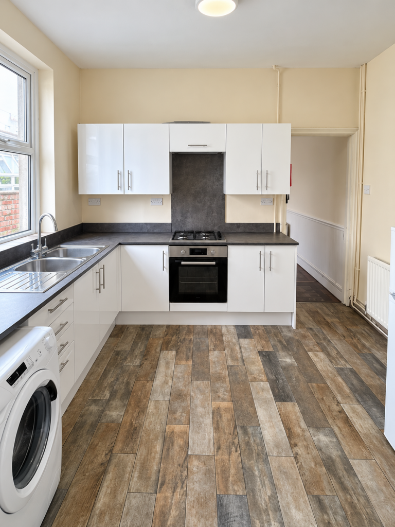 5 bed Detached for rent in Cardiff. From 2 Let 2 - Cardiff