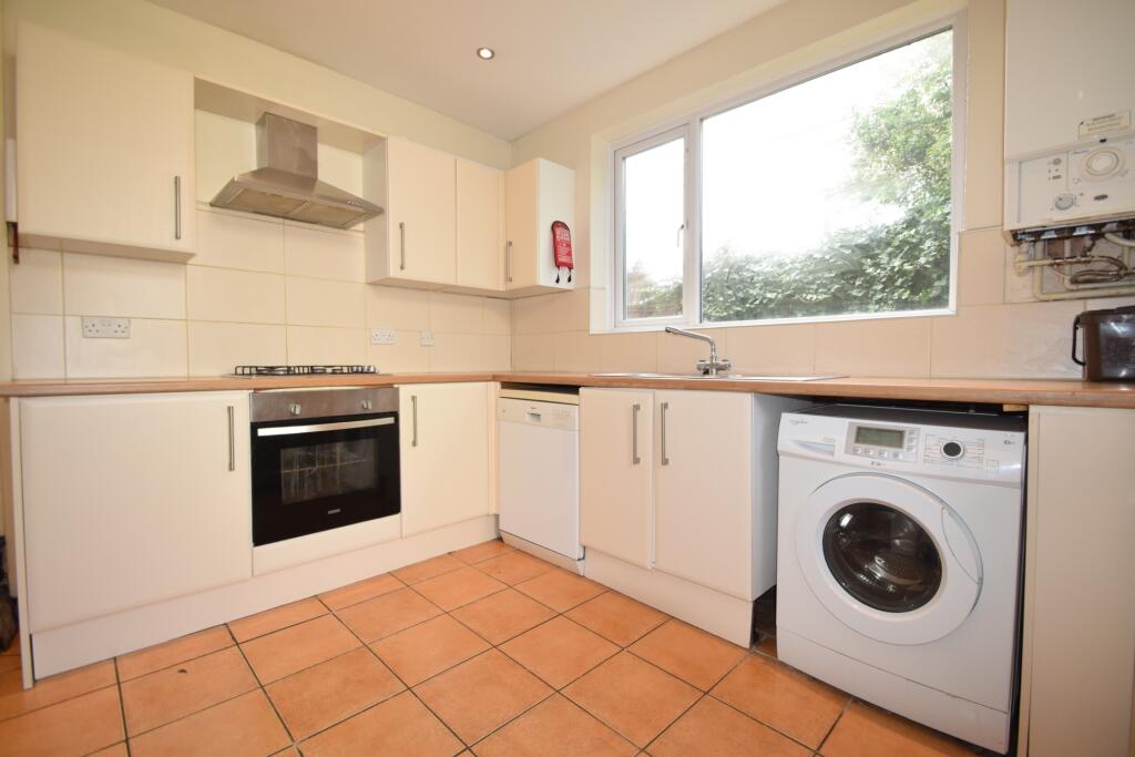 5 bed Detached for rent in Cardiff. From 2 Let 2 - Cardiff