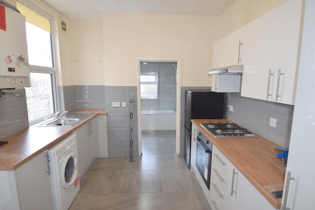 4 bed Detached for rent in Cardiff. From 2 Let 2 - Cardiff