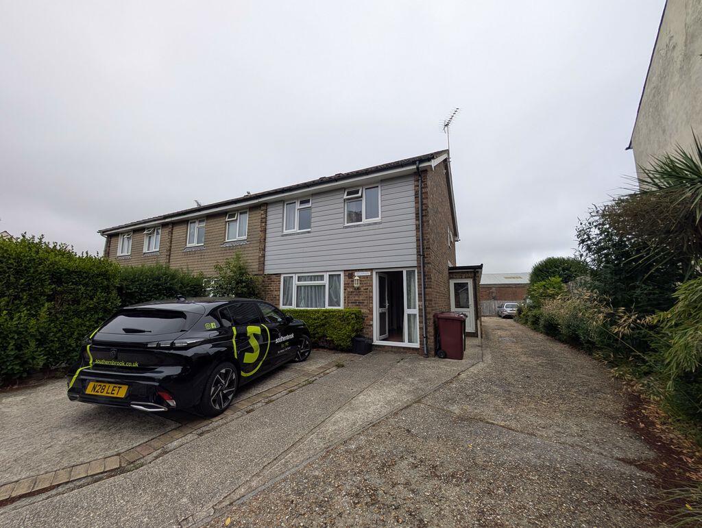 1 bed Semi Detached for rent in Chichester. From Southernbrook - Chichester 1 bed Semi Detached for rent in Chichester. From Southernbrook - Chichester