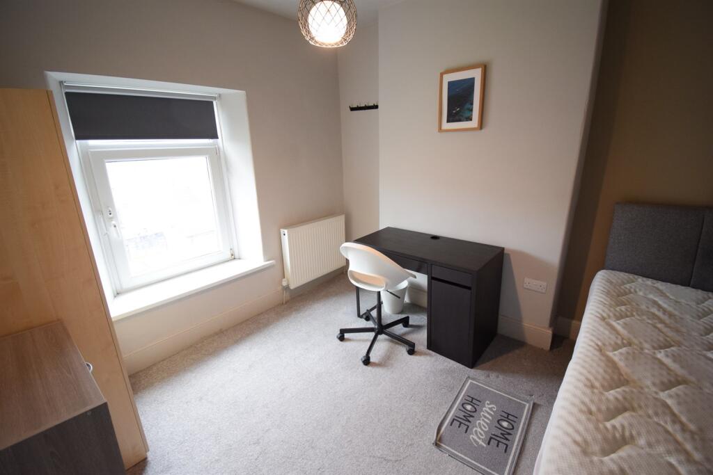 6 bed Detached for rent in Pontypridd. From FlatHomes Property Services - Cardiff 6 bed Detached for rent in Pontypridd. From FlatHomes Property Services - Cardiff
