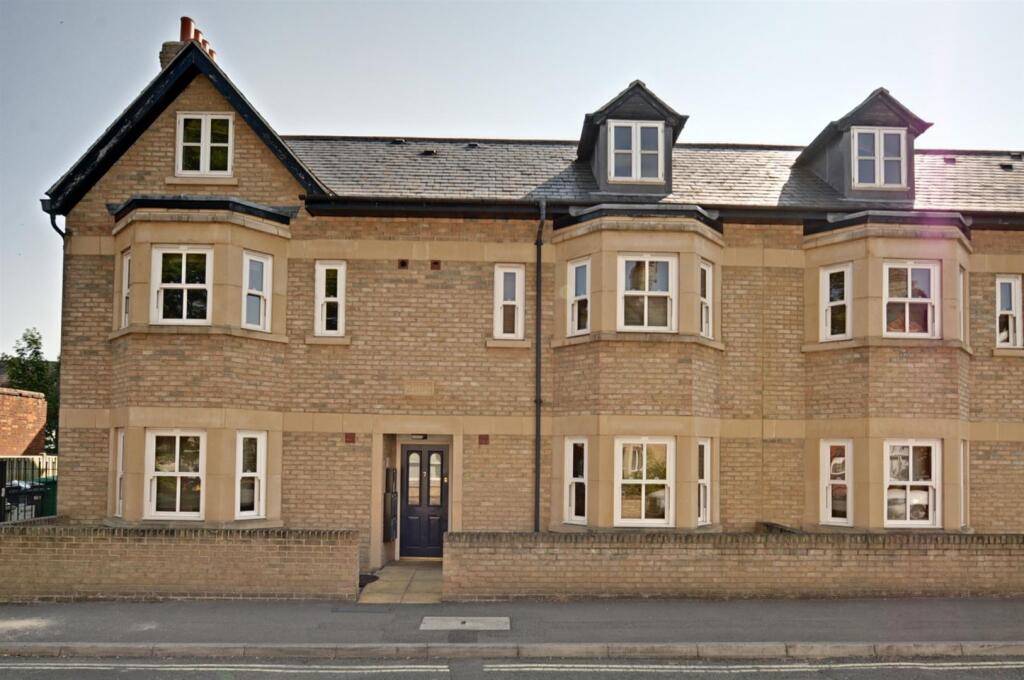 1 bed 1st Floor Flat for rent in Sandford-on-Thames. From North Oxford Property Service - Oxford