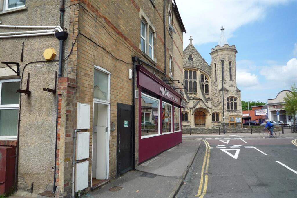 4 bed 1st Floor Flat for rent in Sandford-on-Thames. From North Oxford Property Service - Oxford 4 bed 1st Floor Flat for rent in Sandford-on-Thames. From North Oxford Property Service - Oxford