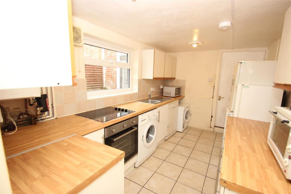 1 bed House Share for rent in Oxford. From North Oxford Property Service - Oxford