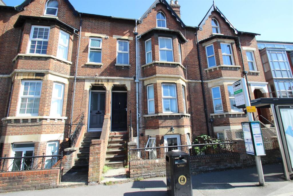 1 bed 1st Floor Flat for rent in Sandford-on-Thames. From North Oxford Property Service - Oxford 1 bed 1st Floor Flat for rent in Sandford-on-Thames. From North Oxford Property Service - Oxford