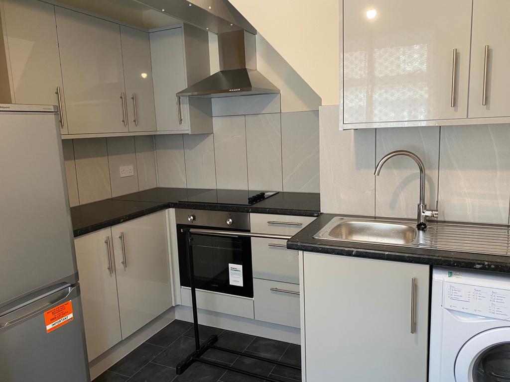 3 bed Detached for rent in Wolvercote. From North Oxford Property Service - Oxford