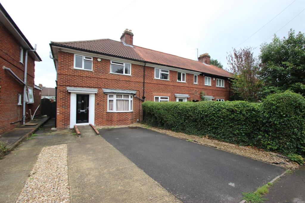 4 bed Detached for rent in Elsfield. From North Oxford Property Service - Oxford