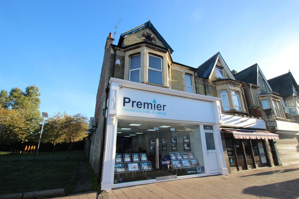 4 bed Detached for rent in Sandford-on-Thames. From North Oxford Property Service - Oxford