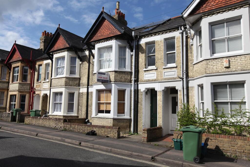 4 bed Detached for rent in Sandford-on-Thames. From North Oxford Property Service - Oxford