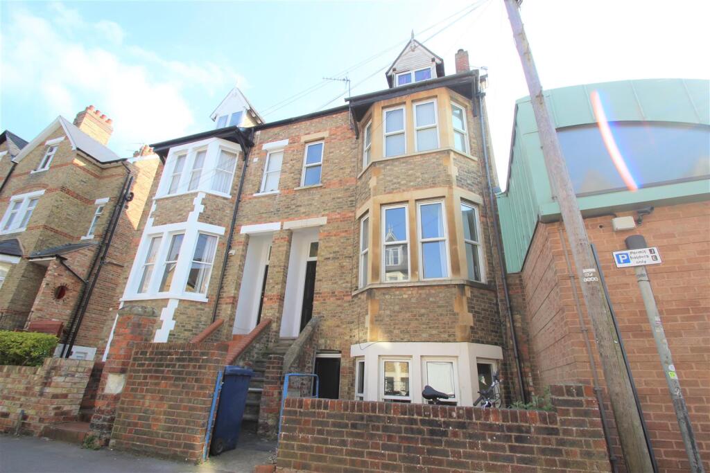 6 bed Detached for rent in Oxford. From North Oxford Property Service - Oxford 6 bed Detached for rent in Oxford. From North Oxford Property Service - Oxford