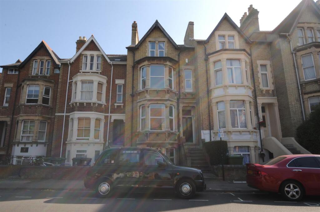 8 bed Detached for rent in Sandford-on-Thames. From North Oxford Property Service - Oxford