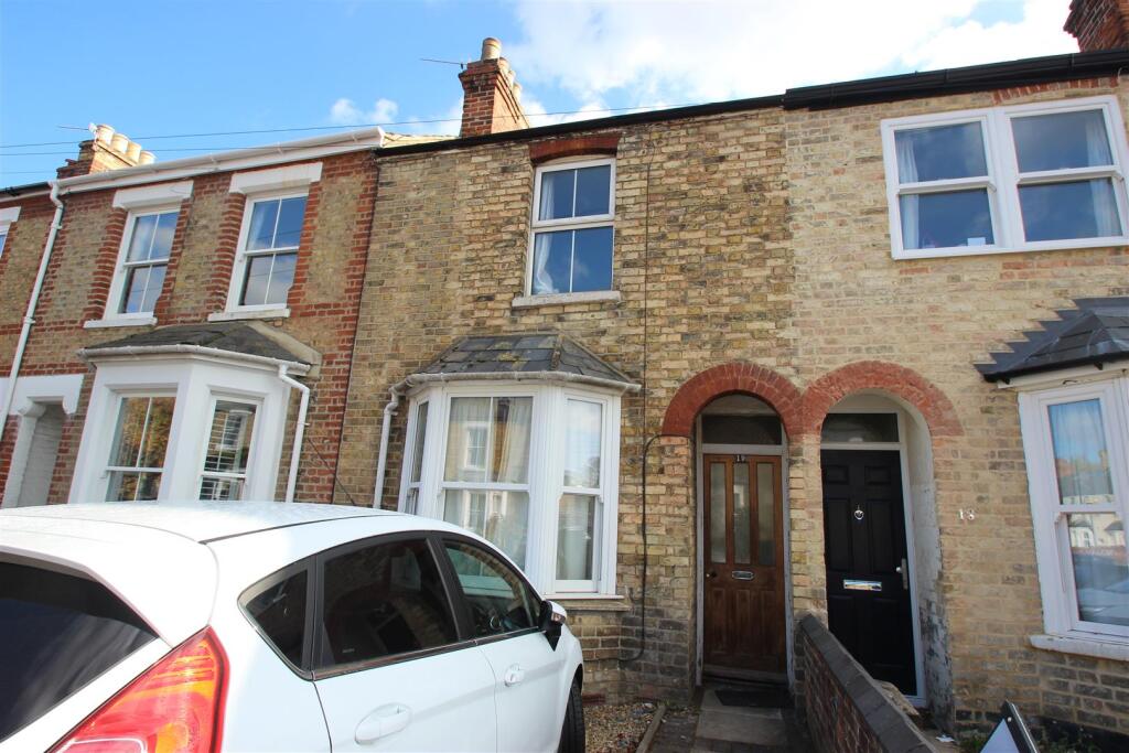 4 bed Detached for rent in Sandford-on-Thames. From North Oxford Property Service - Oxford
